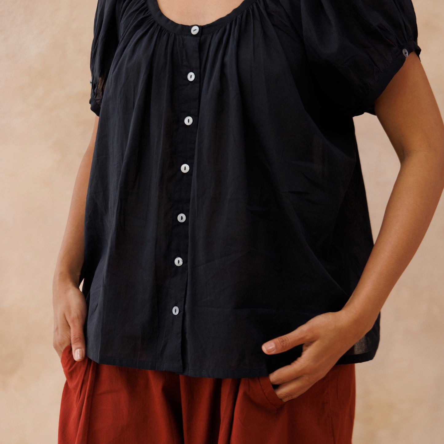 Bella top - Black